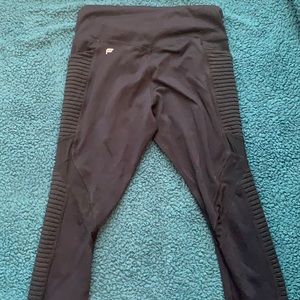 FABLETICS MESH LEG LEGGINGS